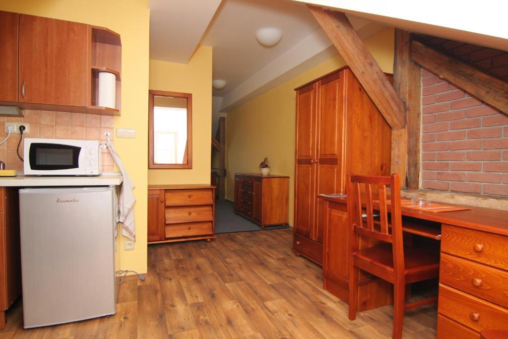 Hotel U Radnice Louny Oda fotoğraf