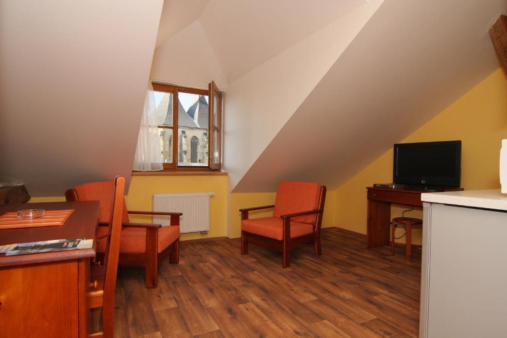 Hotel U Radnice Louny Oda fotoğraf
