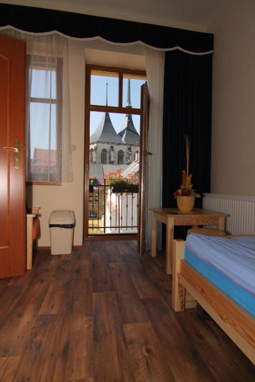 Hotel U Radnice Louny Oda fotoğraf