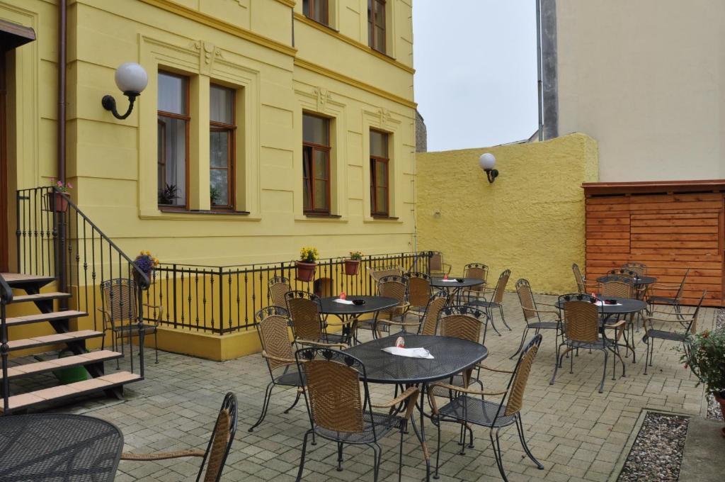 Hotel U Radnice Louny Dış mekan fotoğraf