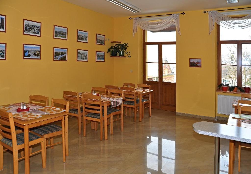 Hotel U Radnice Louny Dış mekan fotoğraf